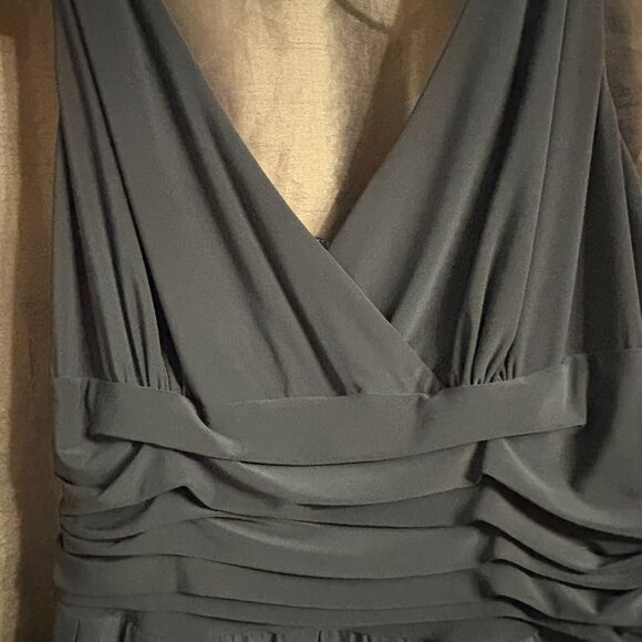 Floral Sleeveless Knee Length Dress - Picture 3 of 5